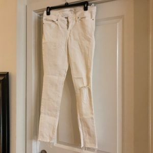 Levi’s jeans white